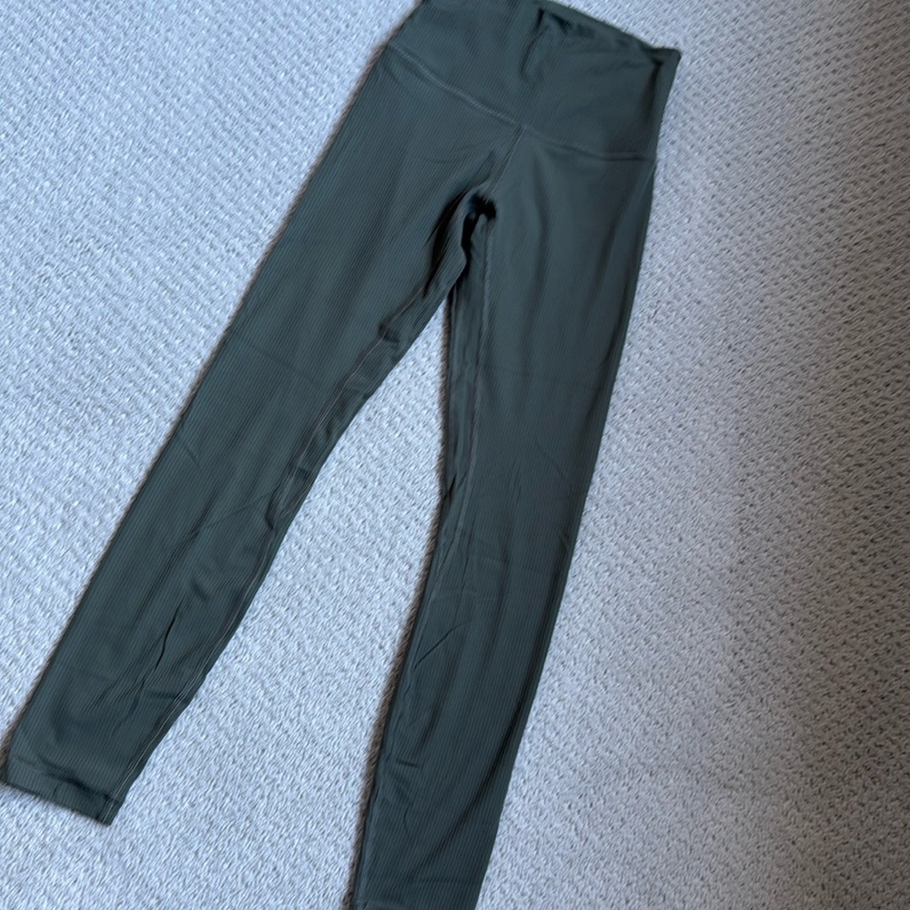 Lululemon Align ribbed leggings - size 2- 25”- light army green color